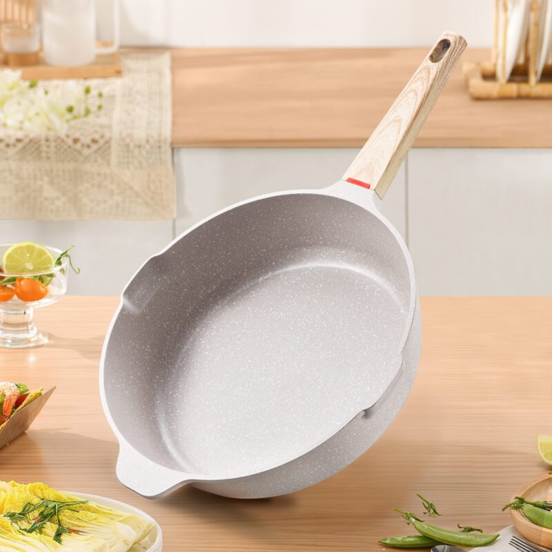 non-stick frying pan (7)