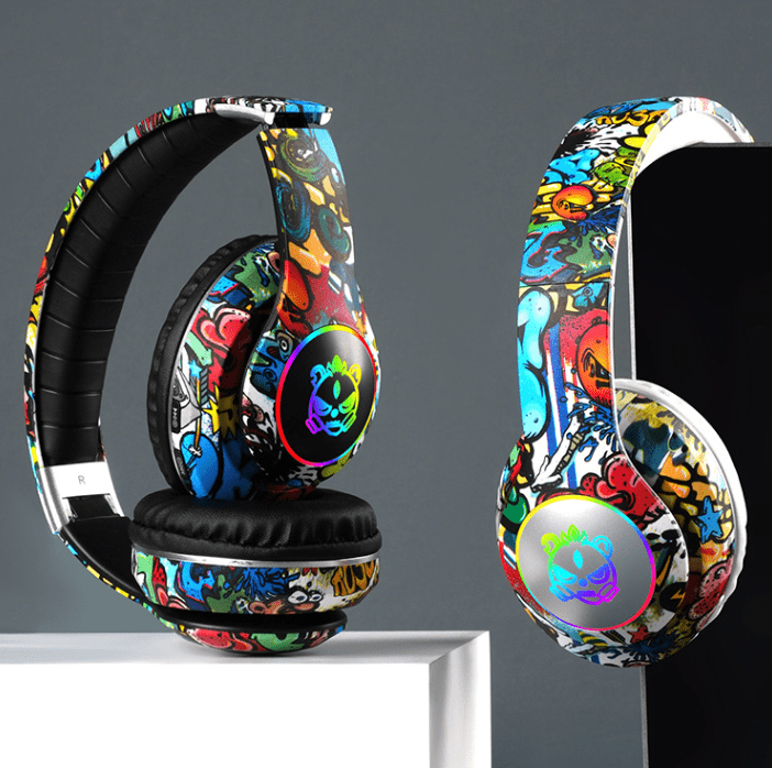 Graffiti Bluetooth Headphones 1