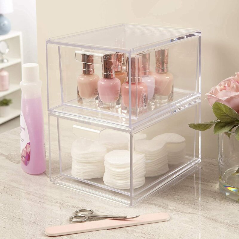 clear storage box (4)