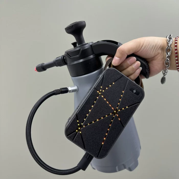 Car Wash Spray Bottle 2